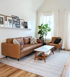 Sofa Kulit Sintetis Gampang Ngelupas? Ikuti 5 Trik Ini!